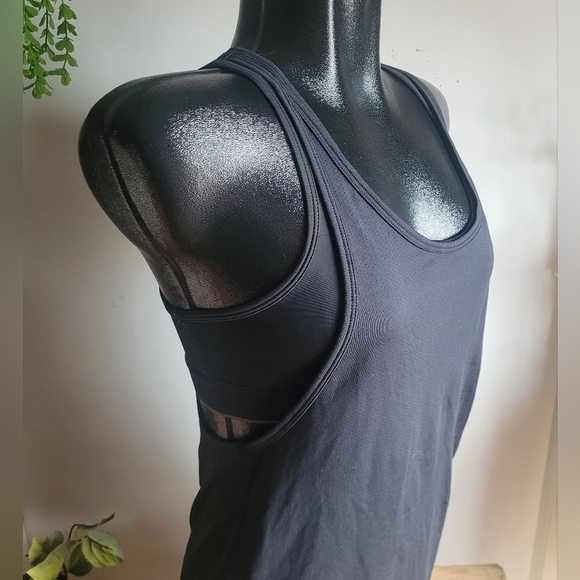 Under Armour Black Tank Top with Shelf Bra - Picture 3 of 6